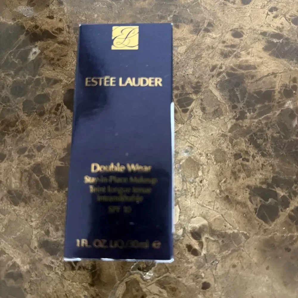 ESTĒE LAUDER Double Wear Stay-in-Place Foundation 2C0 Cool Vanilla- 1 0z